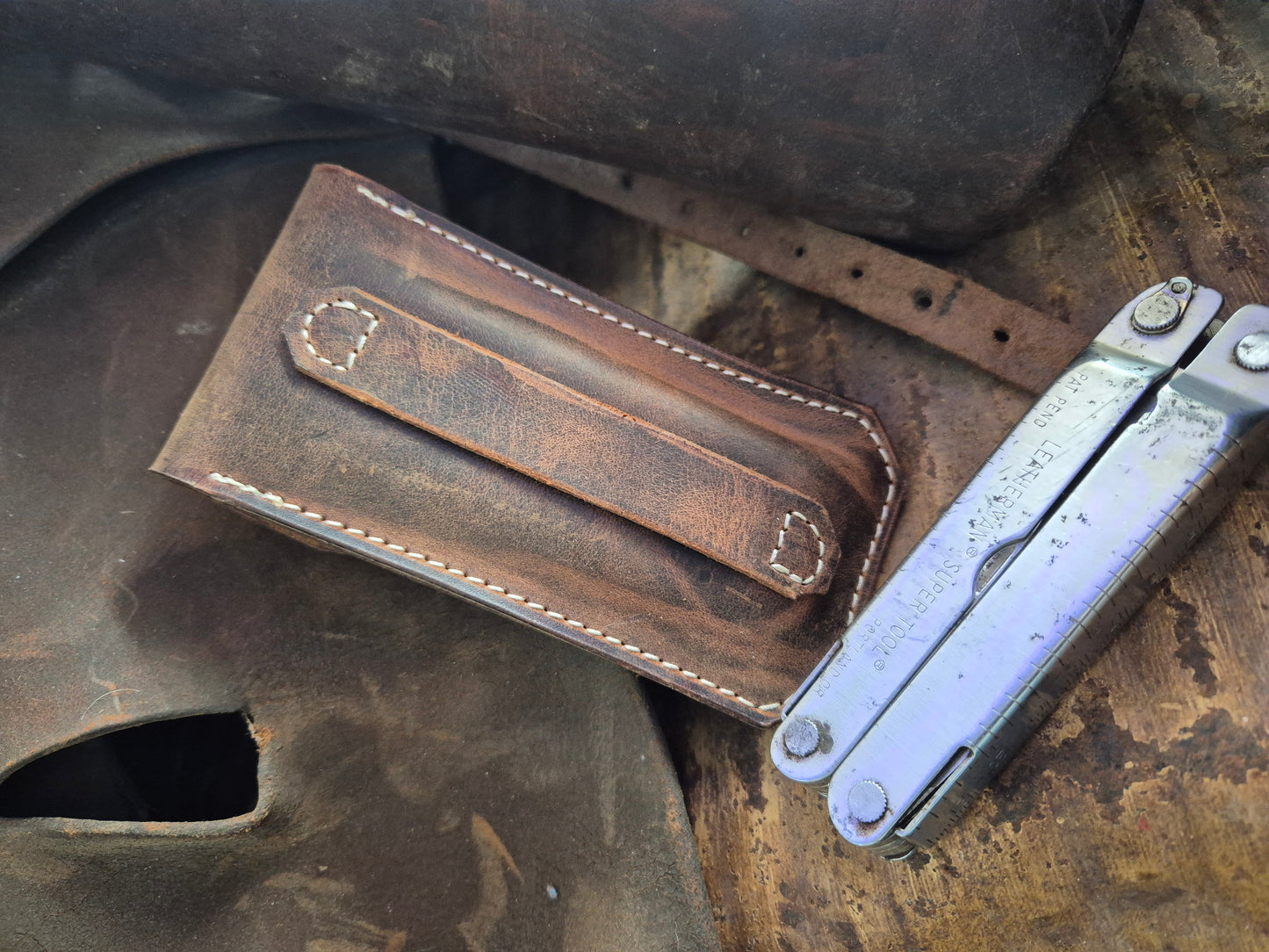 Pocket knife pouch